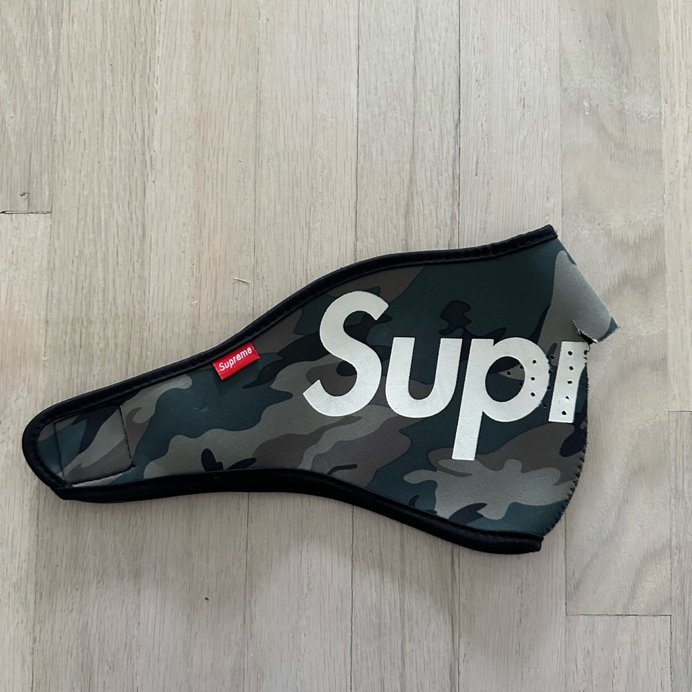 SUPREME face mask